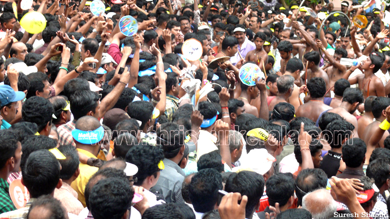 thrissur-pooram-2011- (97)